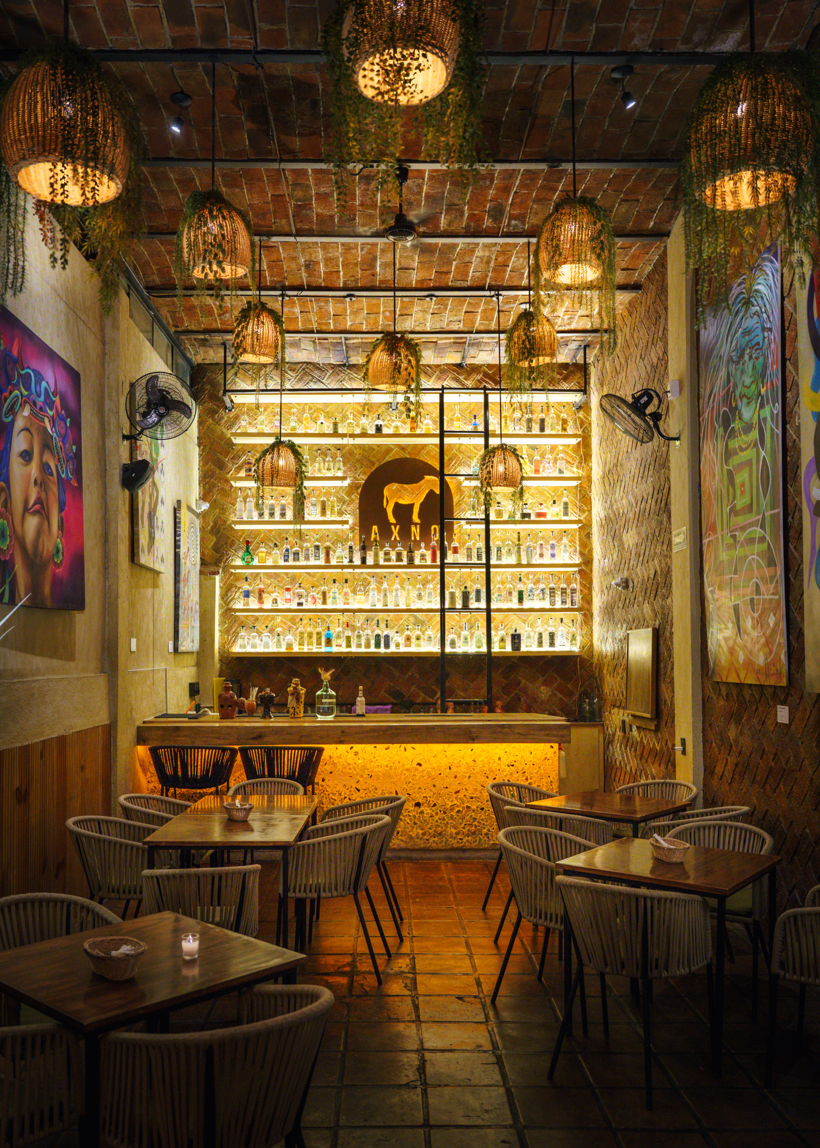 WHO STUDIO X AXNO BAR