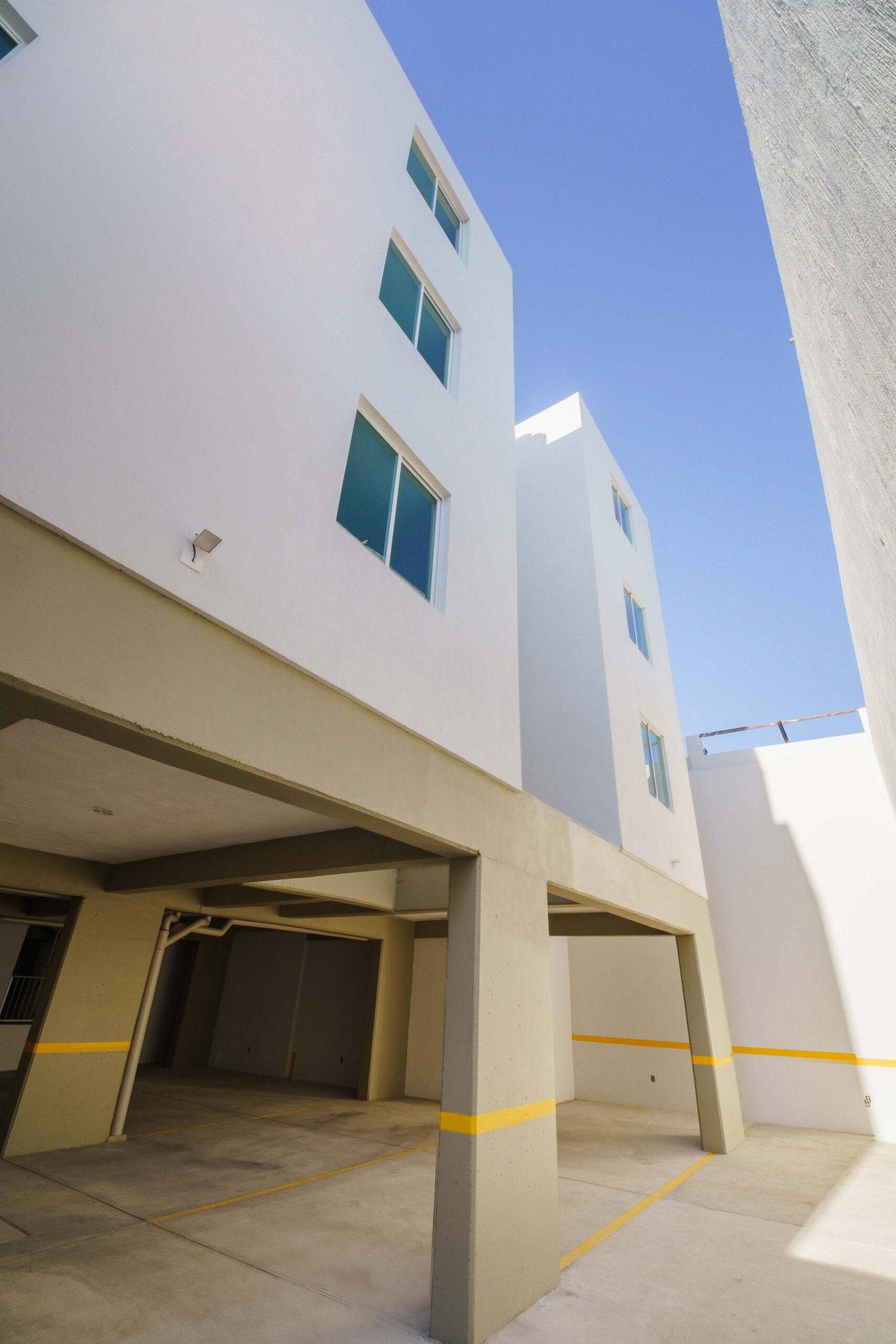 Invica · NOEMA Estudio · Fotografía Inmobiliaria 2026